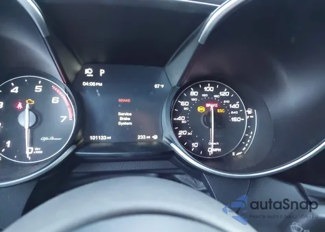 2017 Alfa Romeo Giulia Ti Rwd z USA, uszkodzony, nr VIN ZARFAECN7H7542345